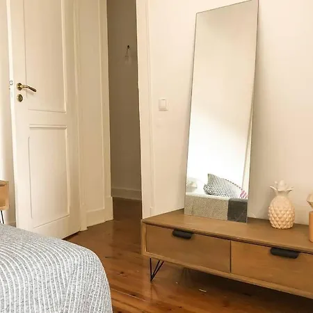 The Spot In Intendente City View Apartment